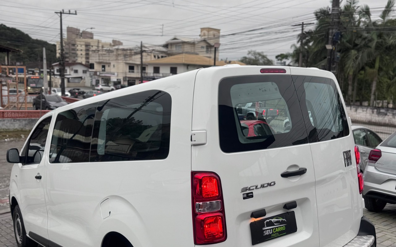 imagem-https://www.socarrao.com.br/sc-vehicle-images-prod/4282003/1791225219324-SU1HLTIwMjYxMDAyLVdBMDE1MS5qcGc.jpg