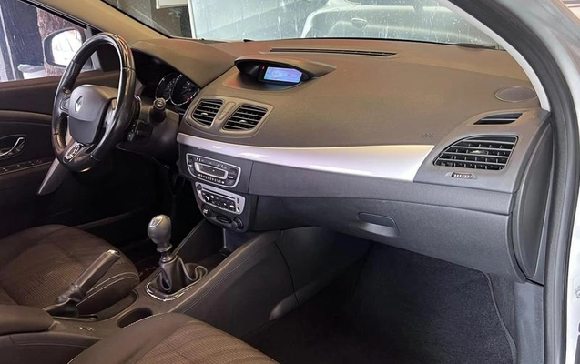 imagem-https://www.socarrao.com.br/sc-vehicle-images-prod/4282030/1792001757199-8544683_13_B_b0cfce900d.jpeg