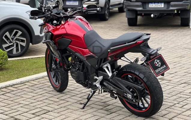 imagem-https://www.socarrao.com.br/sc-vehicle-images-prod/4282035/1791225608445-e6051b9d5d5b4e5894e23c88e875cd73_1791223929284.jpg