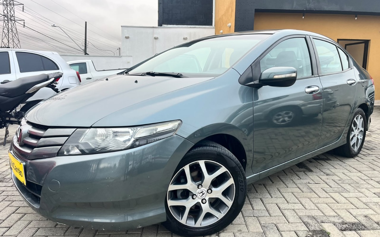 Honda City 2010 Verde — foto 1 de 3