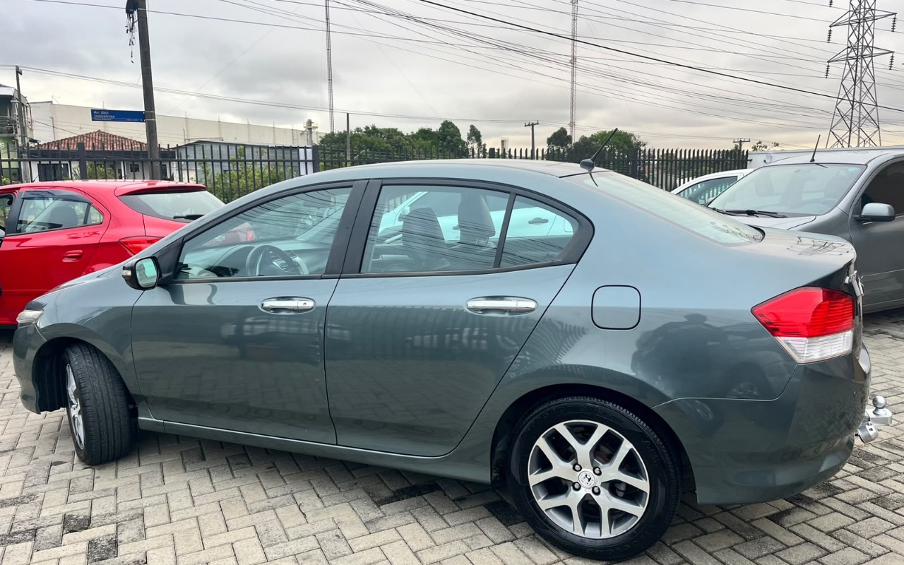 imagem-https://www.socarrao.com.br/sc-vehicle-images-prod/4282053/1791225786549-NjZkMGRmNTItNzRjZS00NDQ2LTk5MjctZTE1MzUyNjVhNjJiLmpwZWc.jpeg
