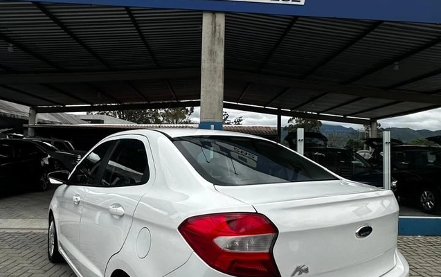 imagem-https://www.socarrao.com.br/sc-vehicle-images-prod/4282106/1791323075212-gb-bc41799.jpeg