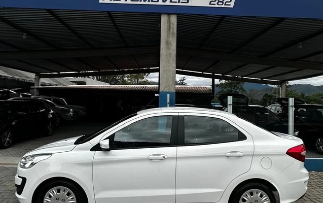 imagem-https://www.socarrao.com.br/sc-vehicle-images-prod/4282106/1791323075220-gb-7119ffe.jpeg