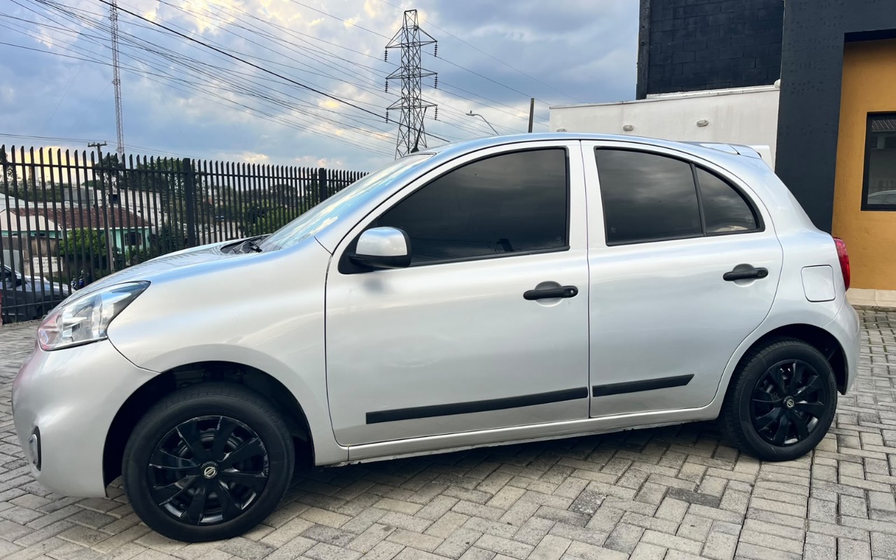 imagem-https://www.socarrao.com.br/sc-vehicle-images-prod/4282127/1791226110787-ODNiZDM4YjgtM2NlNC00MDAwLWEyMGQtYTE4OTZhOTlmZTgyLmpwZWc.jpeg