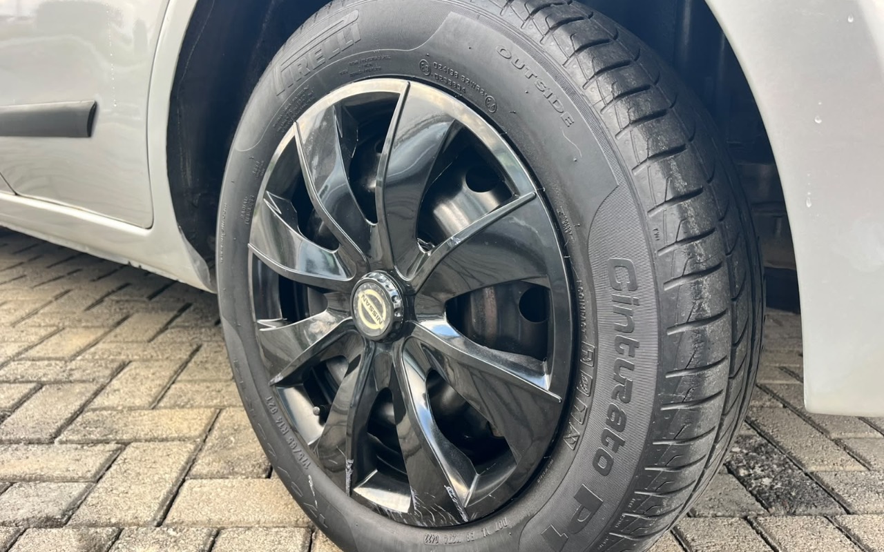 imagem-https://www.socarrao.com.br/sc-vehicle-images-prod/4282127/1791226110920-OGZkYTc1N2EtM2I0OC00OTljLTgzZjYtODBjN2E5NTVhNTM4LmpwZWc.jpeg