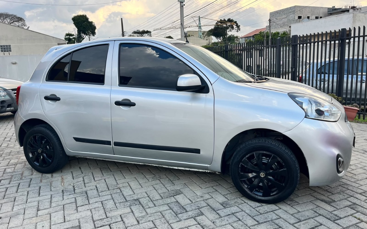 imagem-https://www.socarrao.com.br/sc-vehicle-images-prod/4282127/1791226110991-NzE3OTM5YjQtOTFjYy00MDFkLTliYmMtZjc1YmE1OTQ1NTg0LmpwZWc.jpeg