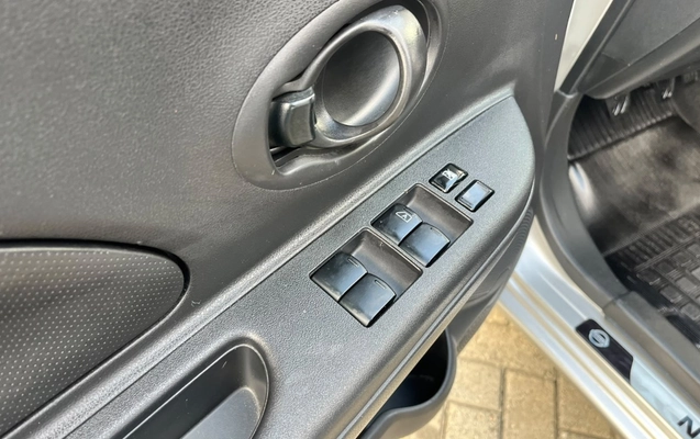 imagem-https://www.socarrao.com.br/sc-vehicle-images-prod/4282127/1791226111697-MTViMmRkMDEtOGVhNi00ZWIwLWEyYzEtMTFjMzk2NGRlYmRiLmpwZWc.jpeg