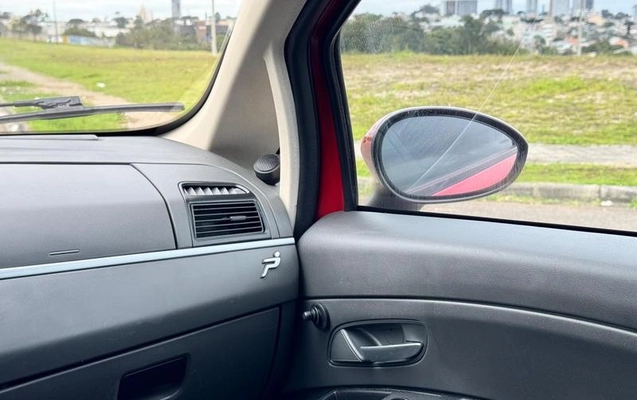 imagem-https://www.socarrao.com.br/sc-vehicle-images-prod/4282144/1791295692893-8530244_8_B_8be147f589.jpeg