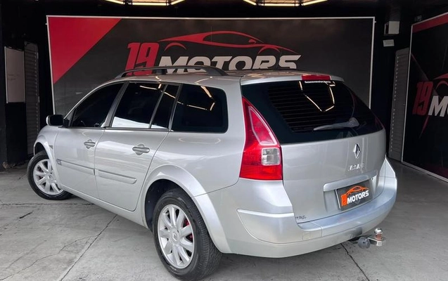 imagem-https://www.socarrao.com.br/sc-vehicle-images-prod/4282147/1791226699392-8544778_17_B_8eb251d097.jpeg