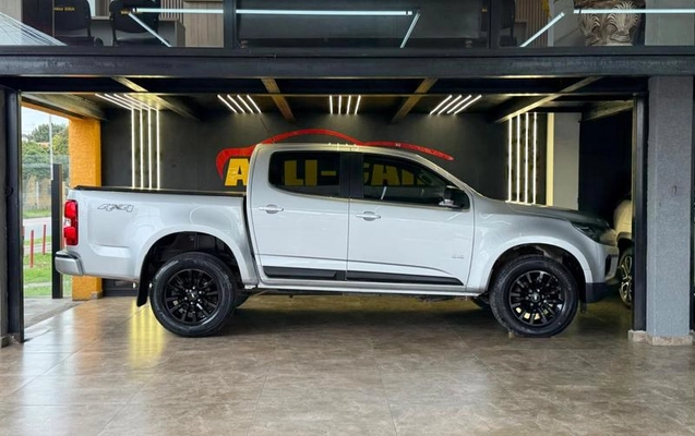 imagem-https://www.socarrao.com.br/sc-vehicle-images-prod/4282197/1791226789287-8544774_5_B_a5f53a80ed.jpeg