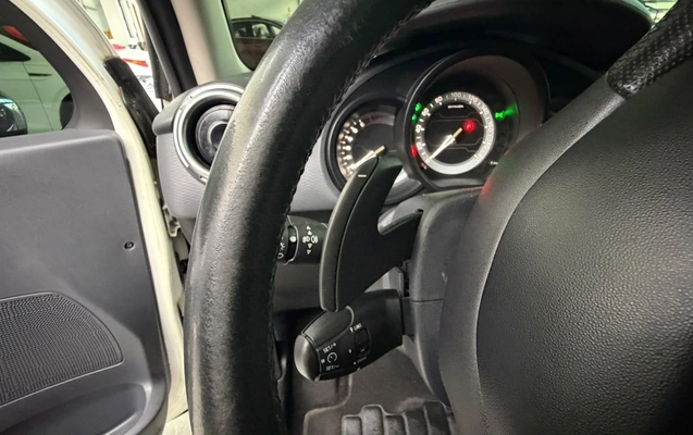 imagem-https://www.socarrao.com.br/sc-vehicle-images-prod/4282221/1791226903612-e7f7fd85aeae4e949971b309dc39ebd3_1791226830345.jpg