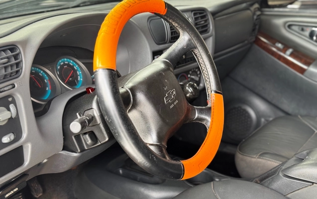 imagem-https://www.socarrao.com.br/sc-vehicle-images-prod/4282224/1791226941776-0956854134b146a995ab30e1e1058ec1_1790705861140.jpg