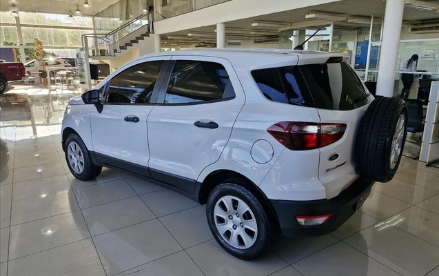 imagem-https://www.socarrao.com.br/sc-vehicle-images-prod/4282228/1791820152290-563e00bb-d865-4d10-87ae-ae3a09aee20220261005151848.jpeg