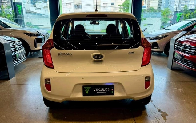 imagem-https://www.socarrao.com.br/sc-vehicle-images-prod/4282230/1791318049396-8544770_6_B_55e523b29b.jpeg