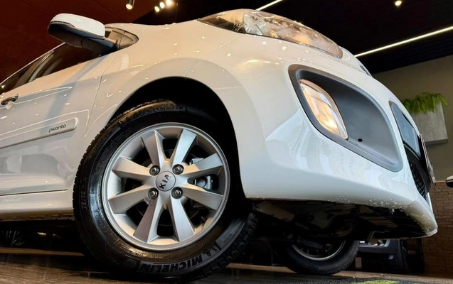 imagem-https://www.socarrao.com.br/sc-vehicle-images-prod/4282230/1791318049403-8544770_1_B_f16f80935b.jpeg