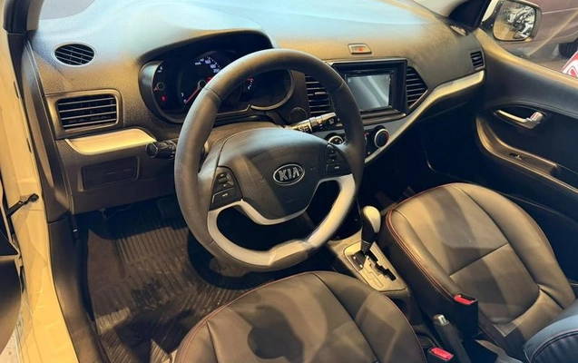 imagem-https://www.socarrao.com.br/sc-vehicle-images-prod/4282230/1791318049411-8544770_7_B_a762d6e2b6.jpeg