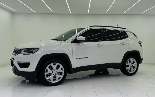 imagem-https://www.socarrao.com.br/sc-vehicle-images-prod/4282231/1791227068680-vehicle_image_1791203516_1028d108975e56a0489c07a813499dba.jpeg