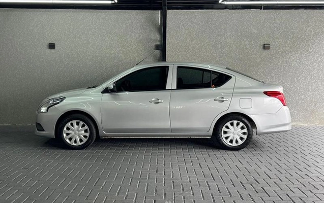 imagem-https://www.socarrao.com.br/sc-vehicle-images-prod/4282234/1791229821003-8544357_1_B_29928f9477.jpeg