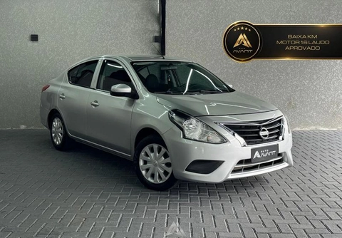 Nissan VERSA 2018 Prata — foto 1 de 3