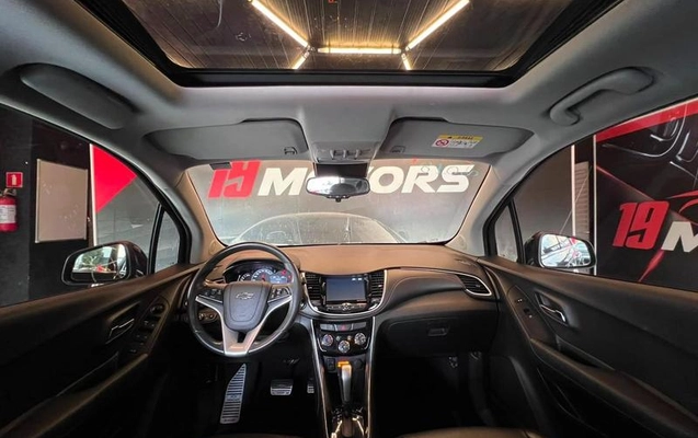 imagem-https://www.socarrao.com.br/sc-vehicle-images-prod/4282254/1791227254423-8343595_9_B_933ea17cee.jpeg