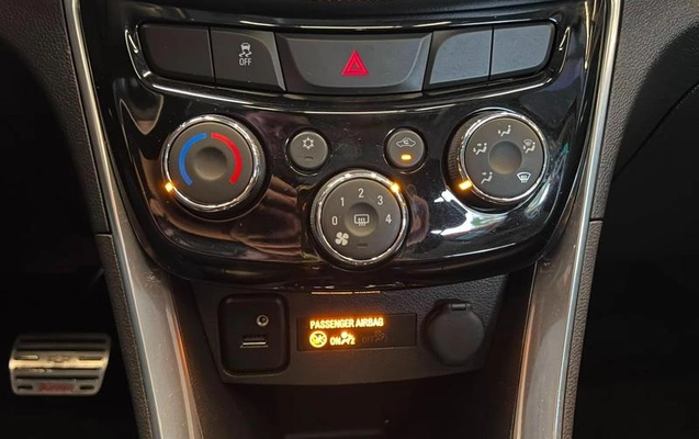 imagem-https://www.socarrao.com.br/sc-vehicle-images-prod/4282254/1791227254440-8343595_7_B_1d17149007.jpeg