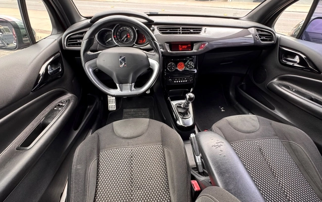 imagem-https://www.socarrao.com.br/sc-vehicle-images-prod/4282260/1791227344065-V2hhdHNBcHAgSW1hZ2UgMjAyNi0xMC0wNSBhdCAxNi4wNC4xNSAoMykuanBlZw.jpeg