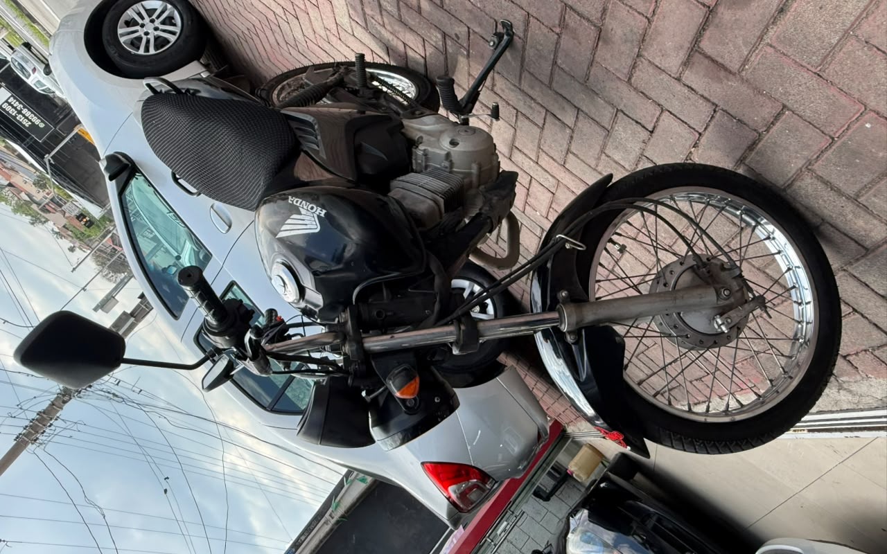 imagem-https://www.socarrao.com.br/sc-vehicle-images-prod/4282270/1791227412421-V2hhdHNBcHAgSW1hZ2UgMjAyNi0xMC0wNSBhdCAxNS4wNi41MCAoMSkuanBlZw.jpeg