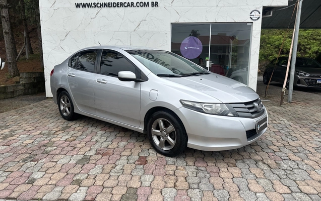 imagem-https://www.socarrao.com.br/sc-vehicle-images-prod/4282272/1791227438743-b08434b4db4a411fb66edf1b7431a2a6_1791227047193.jpg