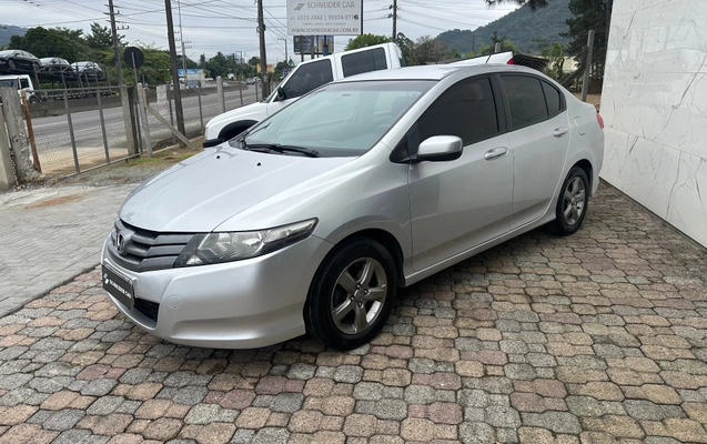 imagem-https://www.socarrao.com.br/sc-vehicle-images-prod/4282272/1791227438746-40c157d2c0454a4e812231045cdaa92e_1791227047202.jpg