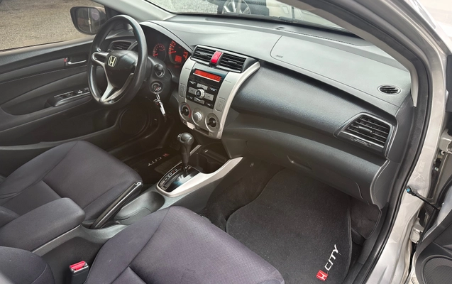 imagem-https://www.socarrao.com.br/sc-vehicle-images-prod/4282272/1791227438752-2f7ceeeba8934694b38601b461dcc43a_1791227047230.jpg