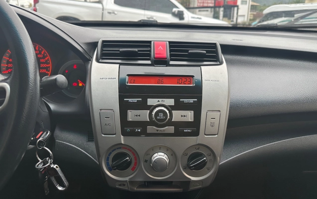 imagem-https://www.socarrao.com.br/sc-vehicle-images-prod/4282272/1791227438761-a3e4b45259ec4a078d45ea10bc0b38ab_1791227047248.jpg