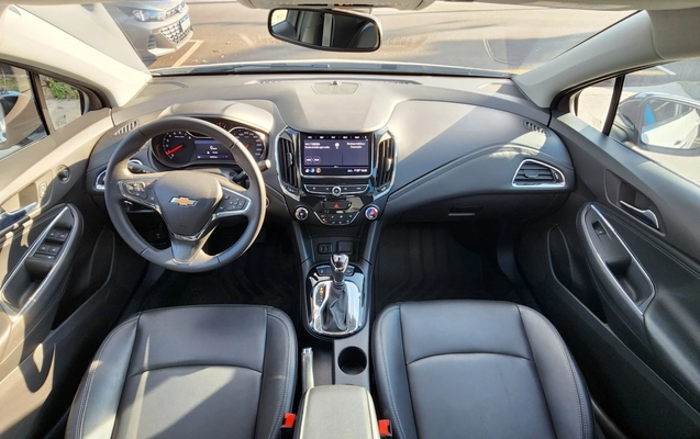 imagem-https://www.socarrao.com.br/sc-vehicle-images-prod/4282378/1791227868429-adb626c6-b74c-4528-85f5-6029cace0c24.jpg