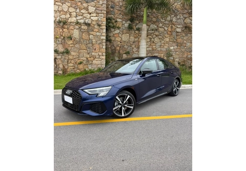 Audi A3 2023 Azul — foto 1 de 3