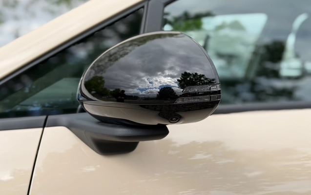imagem-https://www.socarrao.com.br/sc-vehicle-images-prod/4282502/1791231452550-db9bd009-19e9-4d61-b0aa-3669bbc6d39e.jpg