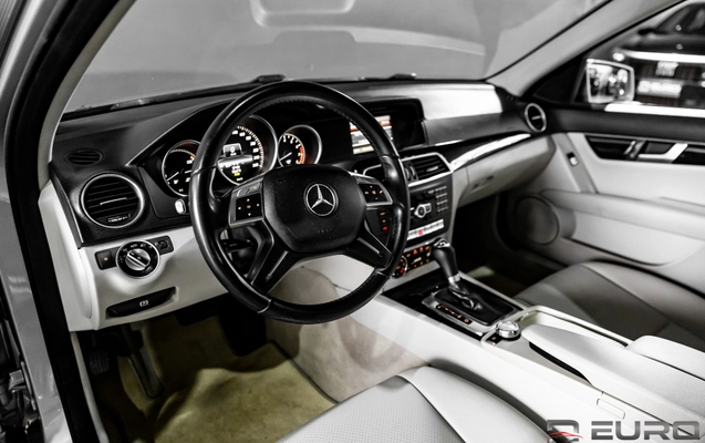 imagem-https://www.socarrao.com.br/sc-vehicle-images-prod/4282546/1791558380796-c39043e28bad44afba6019af9256d03a_1791558354941.jpg