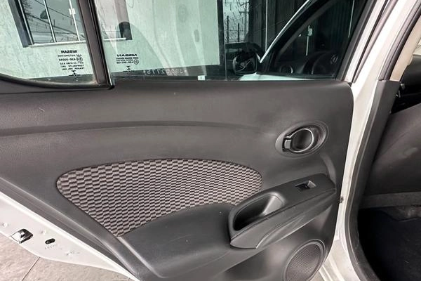 imagem-https://www.socarrao.com.br/sc-vehicle-images-prod/4282614/1791229541831-8543233_19_B_77e58afe90.jpeg
