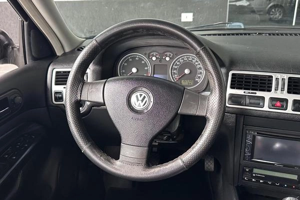 imagem-https://www.socarrao.com.br/sc-vehicle-images-prod/4282650/1791638449572-8545108_12_B_595af8d130.jpeg