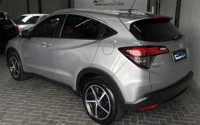imagem-https://www.socarrao.com.br/sc-vehicle-images-prod/4282680/1791321319962-8538360_9_B_a18e4fde67.jpeg