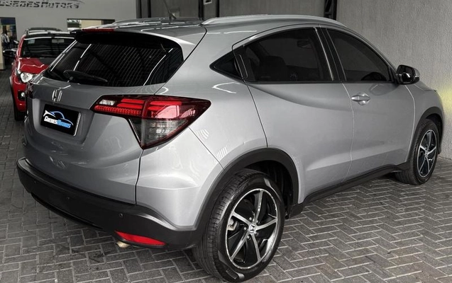 imagem-https://www.socarrao.com.br/sc-vehicle-images-prod/4282680/1791321319966-8538360_11_B_930f3c2f32.jpeg