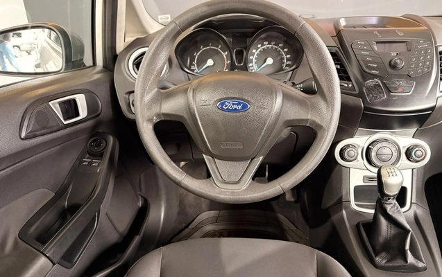 imagem-https://www.socarrao.com.br/sc-vehicle-images-prod/4282698/1791229342732-24609091c3ab4c4fb0163f71be5a73f8_1791229272015.jpg