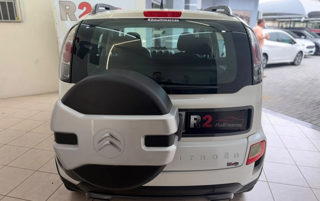 imagem-https://www.socarrao.com.br/sc-vehicle-images-prod/4282881/1791230125300-BkHEzXYdxLJLdf7FwC70F2VcAVeIHbE7.jpg