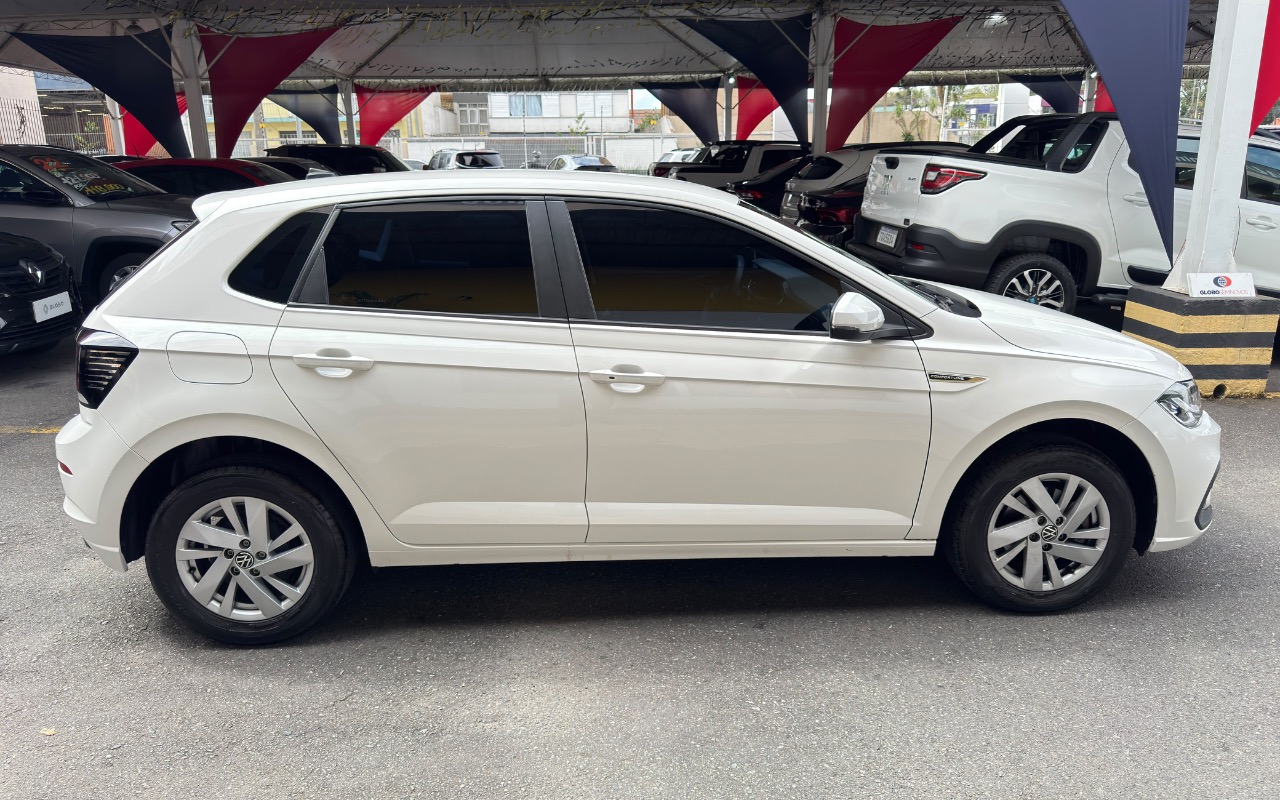 imagem-https://www.socarrao.com.br/sc-vehicle-images-prod/4282884/1791230230560-OTI1MWEzNTctYTZjMC00NGE5LWEwNTQtMzY5YWM3ZTYwYTVjLmpwZWc.jpeg
