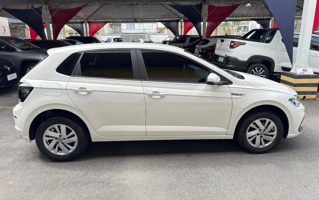 imagem-https://www.socarrao.com.br/sc-vehicle-images-prod/4282884/1791230230560-OTI1MWEzNTctYTZjMC00NGE5LWEwNTQtMzY5YWM3ZTYwYTVjLmpwZWc.jpeg