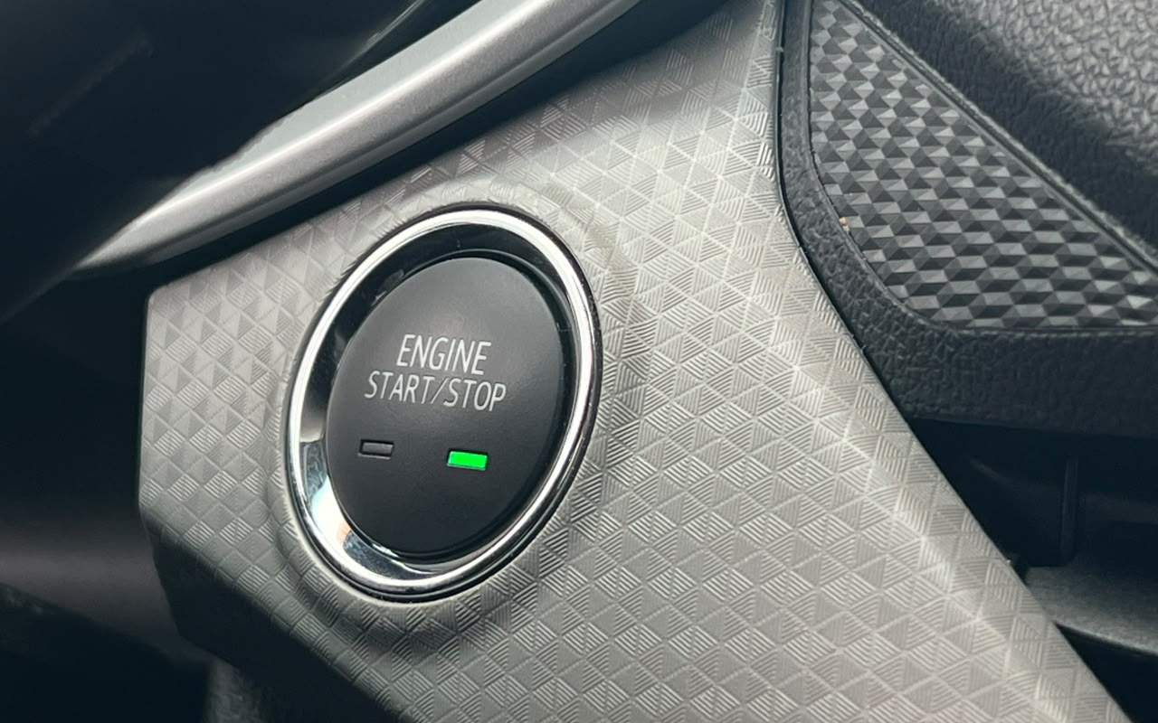 imagem-https://www.socarrao.com.br/sc-vehicle-images-prod/4282956/1791230823463-V2hhdHNBcHAgSW1hZ2UgMjAyNi0xMC0wNSBhdCAxNS41OC4wMyAoMikuanBlZw.jpeg