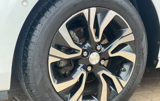 imagem-https://www.socarrao.com.br/sc-vehicle-images-prod/4282956/1791230825026-V2hhdHNBcHAgSW1hZ2UgMjAyNi0xMC0wNSBhdCAxNS41OC4wNS5qcGVn.jpeg