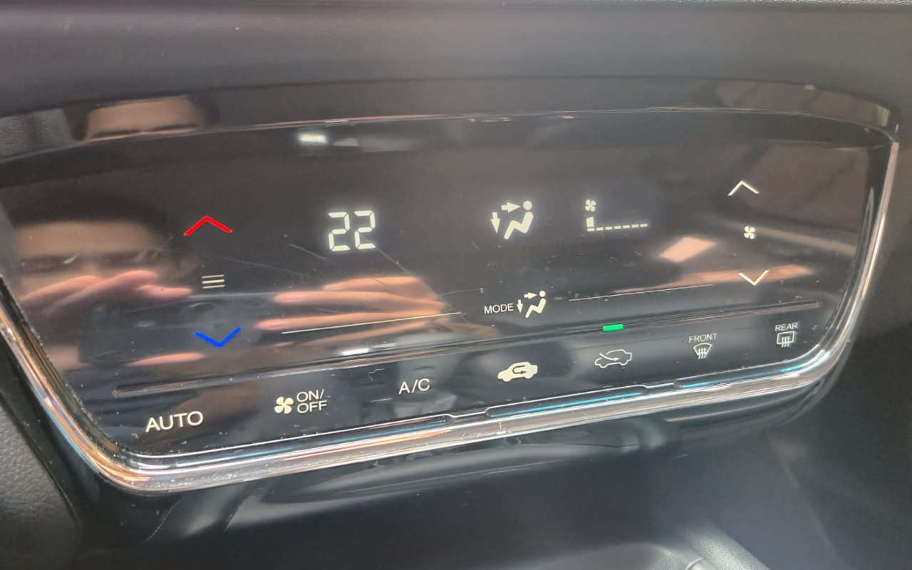 imagem-https://www.socarrao.com.br/sc-vehicle-images-prod/4282978/1791230963716-NmUyYTFiZjMtZmNiMy00NTQ2LWIwOTUtMDA2ZDc3OTg4NjhiLmpwZWc.jpeg