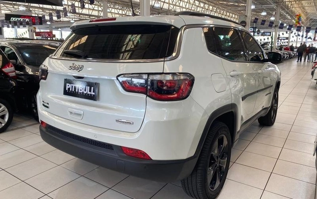 imagem-https://www.socarrao.com.br/sc-vehicle-images-prod/4283000/1791741654507-8545438_11_B_98b275fe9d.jpeg