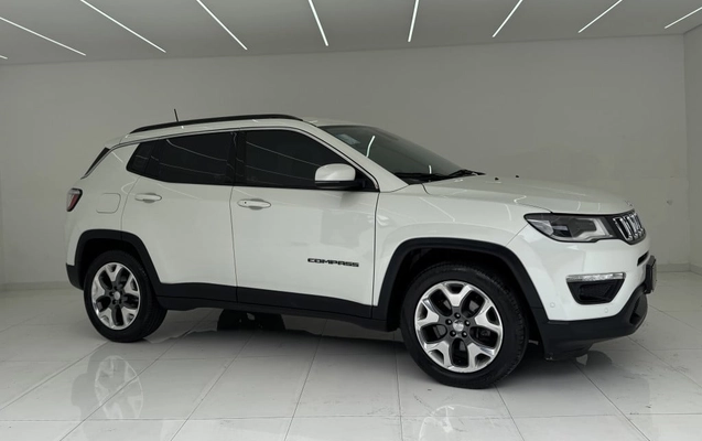 imagem-https://www.socarrao.com.br/sc-vehicle-images-prod/4283085/1791231333995-vehicle_image_1791229599_20775fdce495ca5f0560be8e413e5d16.jpeg