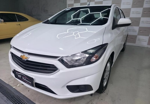 Chevrolet Onix 2018 Branco — foto 1 de 3