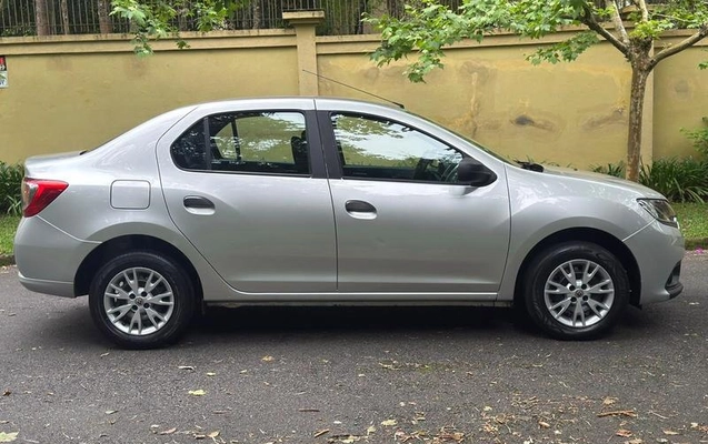 imagem-https://www.socarrao.com.br/sc-vehicle-images-prod/4283161/1792156595495-8512507_9_B_c256bedc41.jpeg